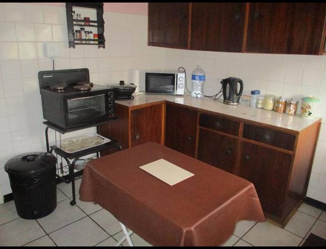 9 BEDROOM HOUSE FOR SALE IN GENERAL DE WET